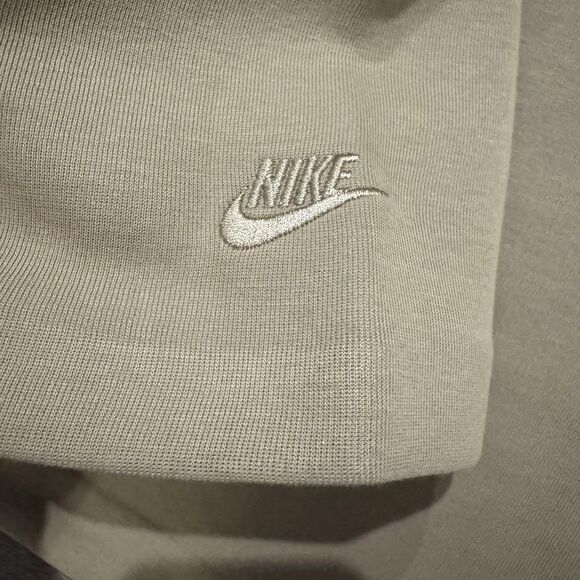 Nike Tech Fleece Reimagined Polo Mens Small Long Sleeve Olive FZ7570-276 NWT - Picture 9 of 11